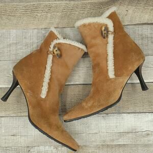 Stuart Weitzman Tan Fur Lined Suede Kitten Heel Booties Size 8